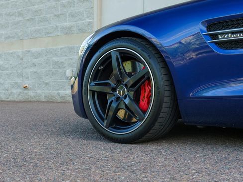Used 2017 Mercedes-Benz AMG GT S Coupe image 40