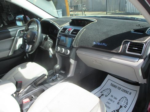 Used 2018 Subaru Forester 2.5i Premium AWD/4WD image 3