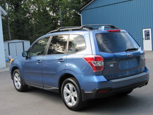 Used 2016 Subaru Forester 2.5i Premium AWD/4WD image 7