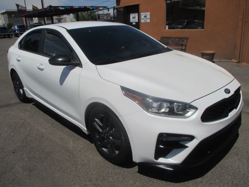 Used 2021 Kia Forte GT-Line Sedan FWD image 14