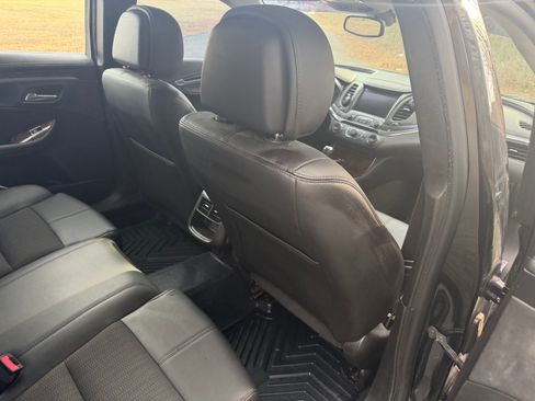 Used 2014 Chevrolet Impala LT image 49