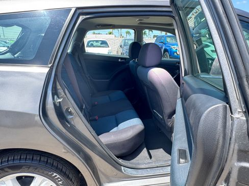Used 2005 Toyota Matrix AWD image 20