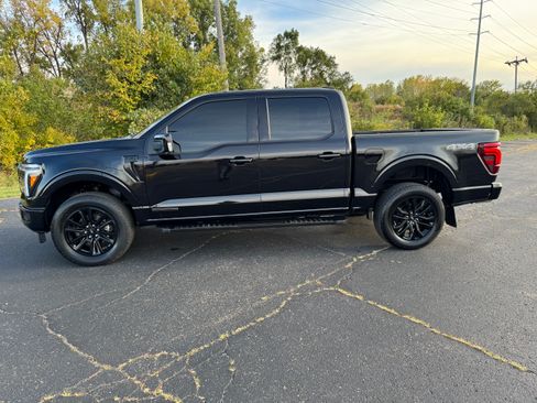 Used 2025 Ford F150 Lariat image 4