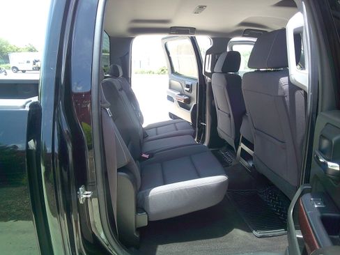 Used 2017 GMC Sierra 1500 SLE AWD/4WD image 8