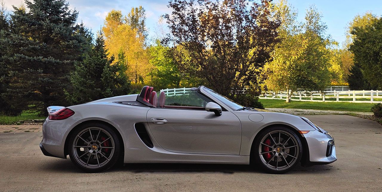 Used 2016 Porsche Boxster Spyder RWD image 25