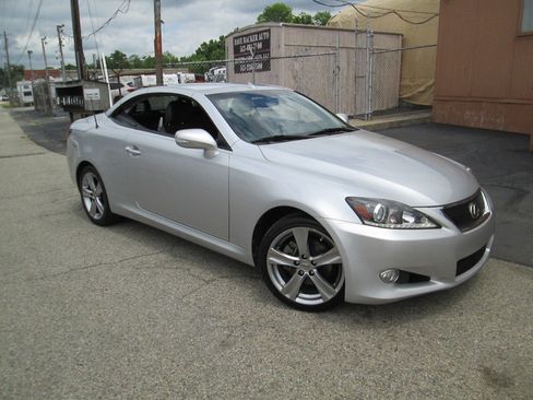 Used 2014 Lexus IS 250C image 5