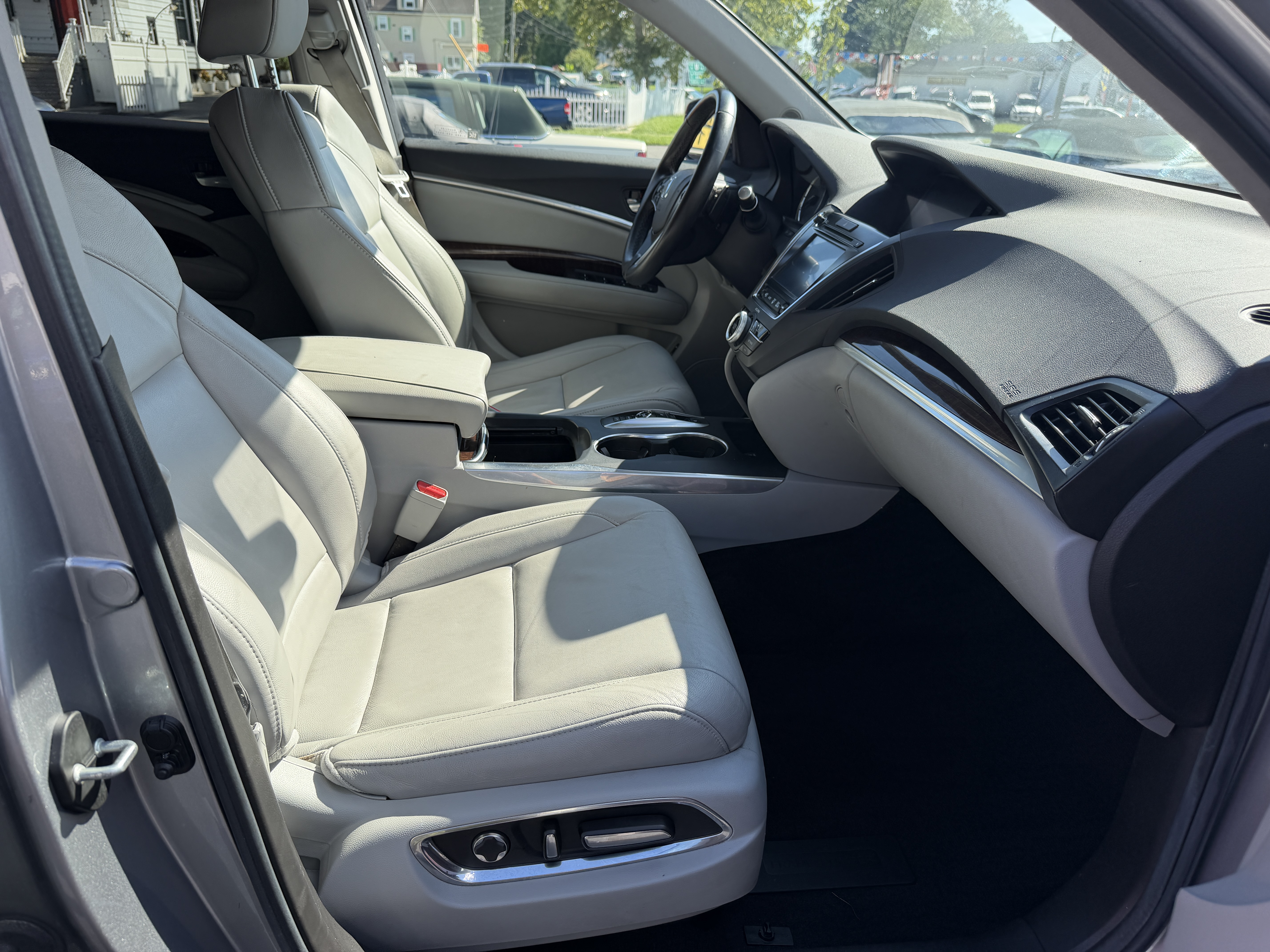 Used 2020 Acura MDX SH-AWD image 21