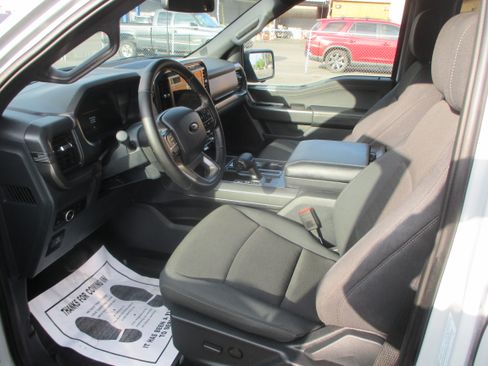 Used 2024 Ford F150 XLT image 9