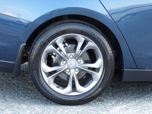 Used 2024 Honda Accord EX image 8