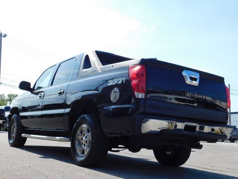 Used 2006 Chevrolet Avalanche LT image 2