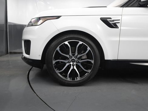 Used 2020 Land Rover Range Rover Sport HSE image 10