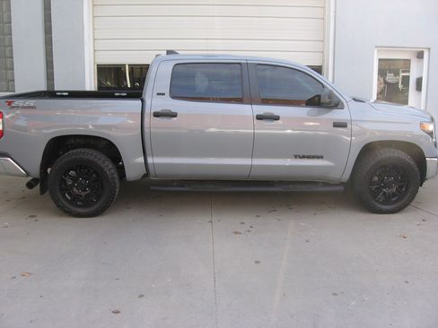 Used 2020 Toyota Tundra SR5 image 13