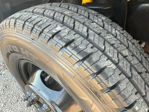 Used 2015 Ford E-350 and Econoline 350 image 21