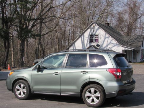 Used 2014 Subaru Forester 2.5i Limited image 5