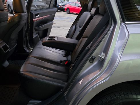 Used 2011 Subaru Outback 2.5i Limited image 26