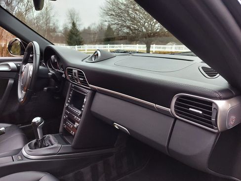 Used 2009 Porsche 911 Carrera 4S image 52