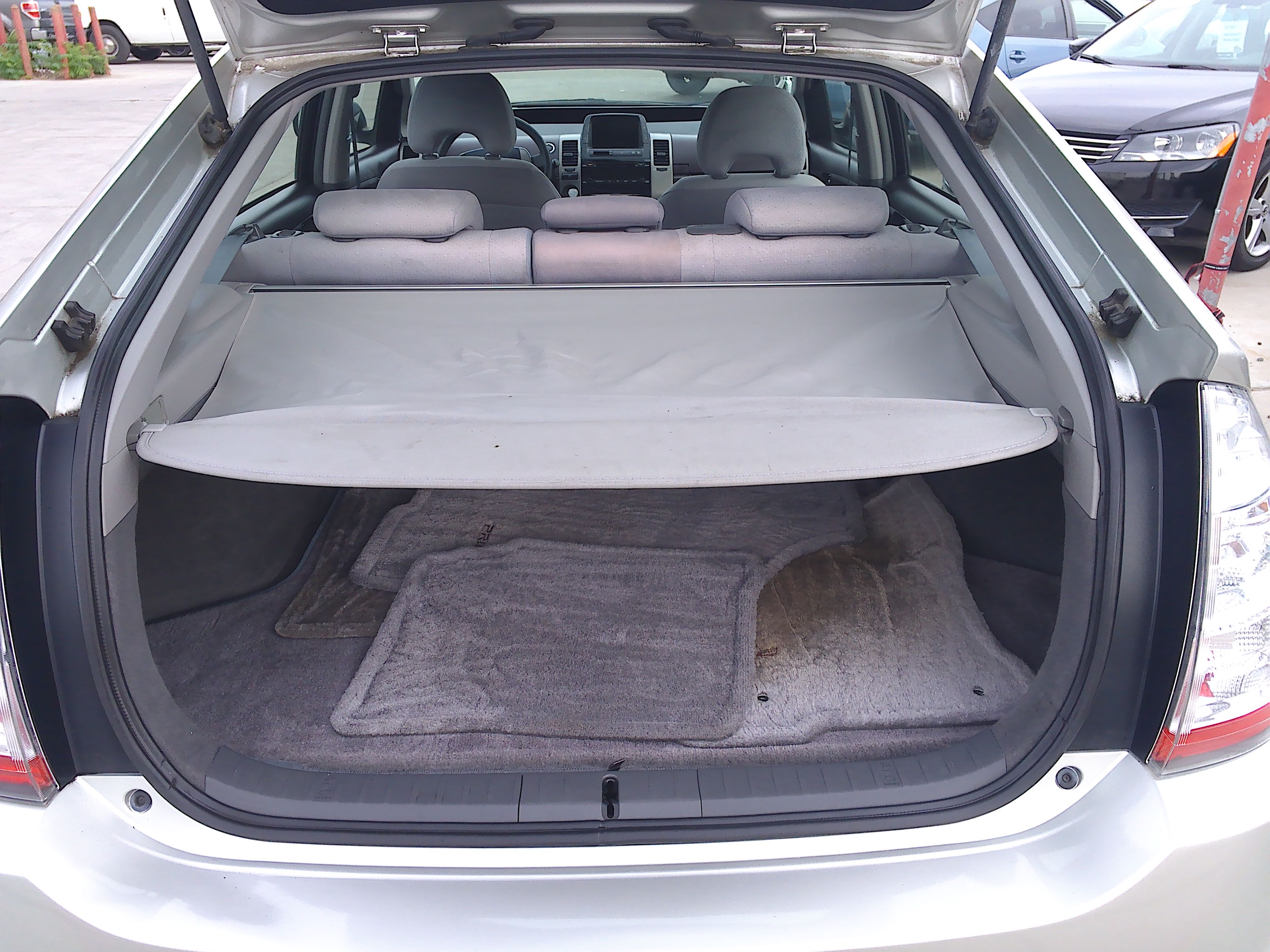 Used 2005 Toyota Prius Two FWD image 13