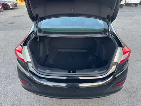 Used 2017 Chevrolet Cruze LS image 24