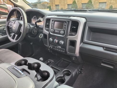 Used 2015 RAM 2500 Tradesman image 3