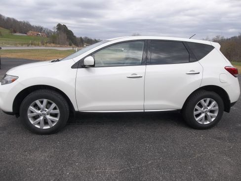 Used 2011 Nissan Murano S image 4