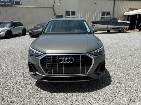 Used 2020 Audi Q3 quattro 2.0T Premium w/ S Line AWD/4WD image 4