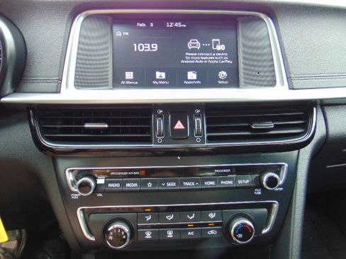 Used 2020 Kia Optima LX image 15