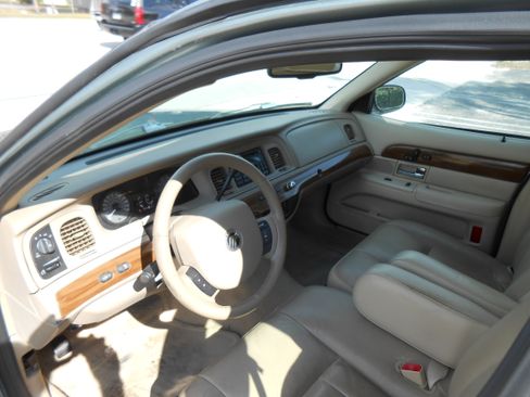 Used 2006 Mercury Grand Marquis LS image 13