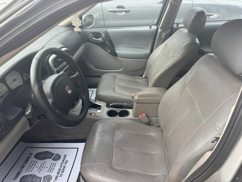 Used 2005 Saturn L-Series L300 image 6