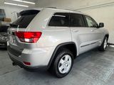 Used 2012 Jeep Grand Cherokee Laredo image 4