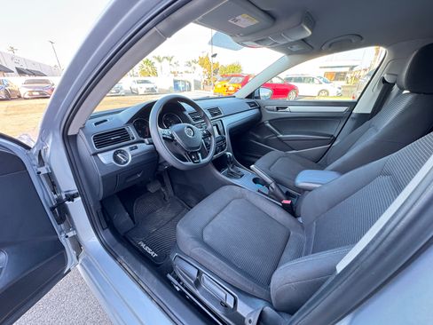 Used 2016 Volkswagen Passat 1.8T S image 16