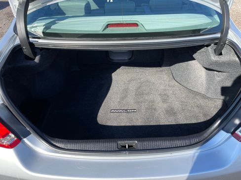 Used 2010 Toyota Avalon image 7