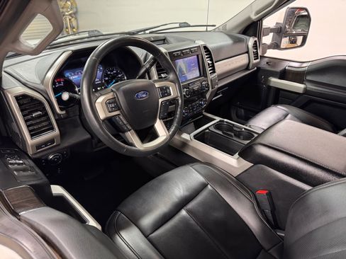 Used 2021 Ford F250 Lariat w/ Tremor Off-Road Package image 13
