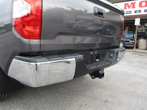 Used 2017 Toyota Tundra SR5 image 14