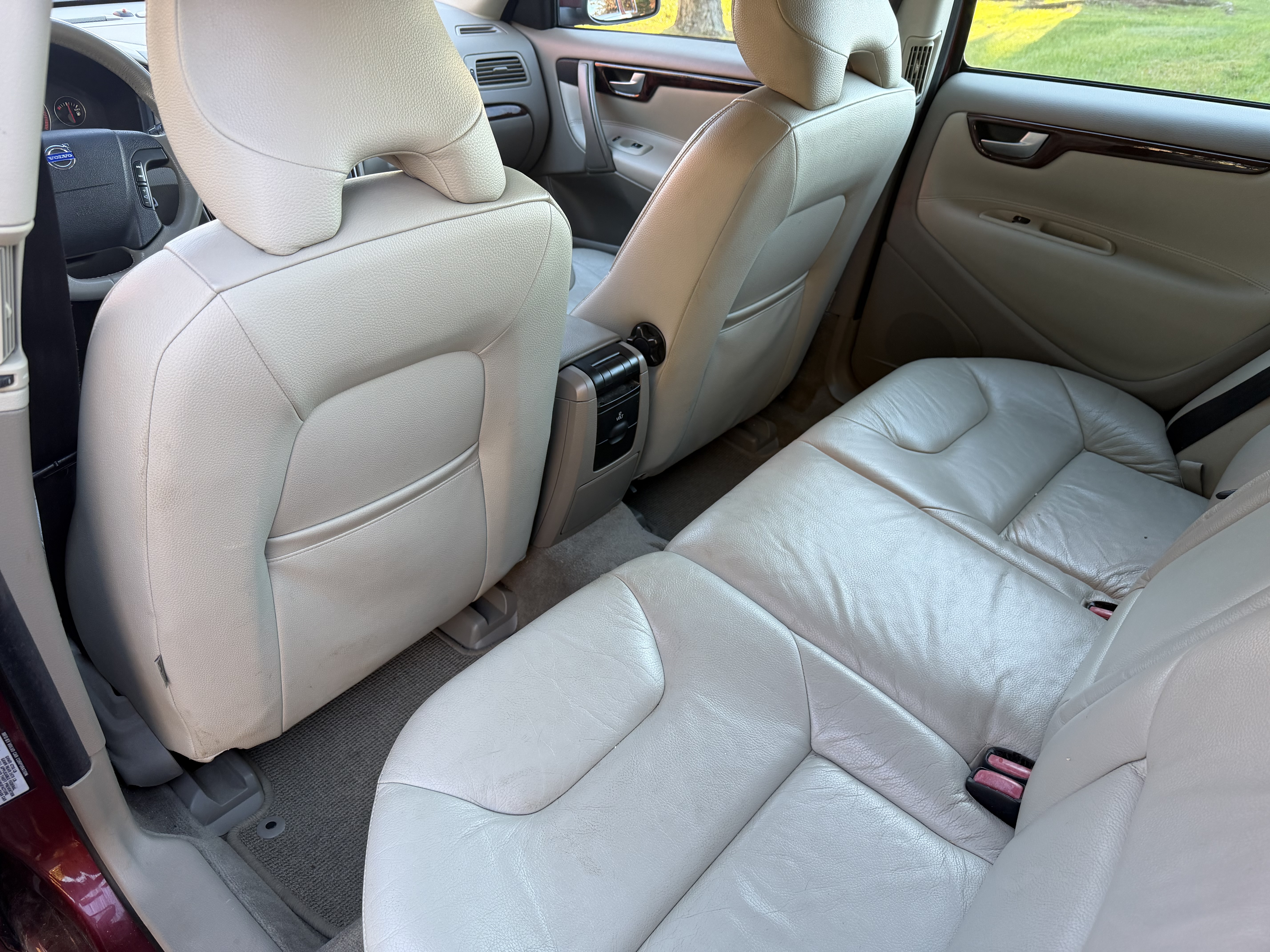 Used 2006 Volvo V70 2.5T FWD image 29