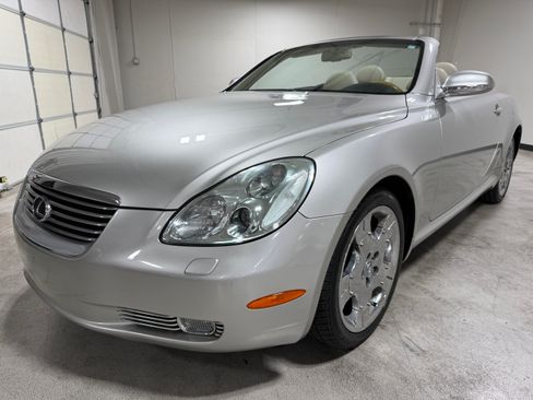 Used 2004 Lexus SC 430 Convertible RWD image 11