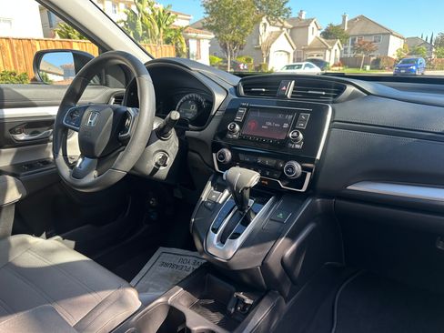 Used 2019 Honda CR-V LX image 16