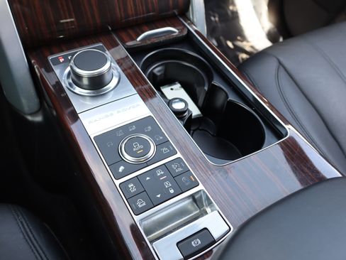 Used 2016 Land Rover Range Rover HSE image 29
