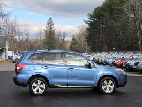 Used 2015 Subaru Forester 2.5i Limited image 11