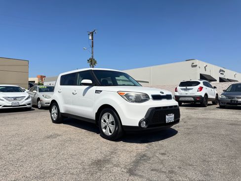 Used 2015 Kia Soul UNAVAIL FWD image 11