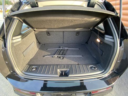 Used 2014 BMW i3 image 12