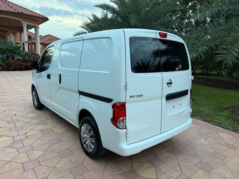 Used 2020 Nissan NV200 SV Van 4D FWD image 5