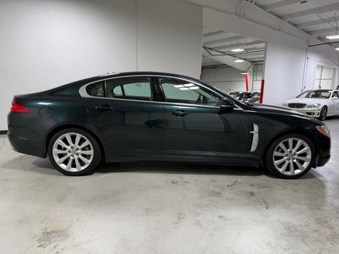 Used 2010 Jaguar XF Premium RWD image 3