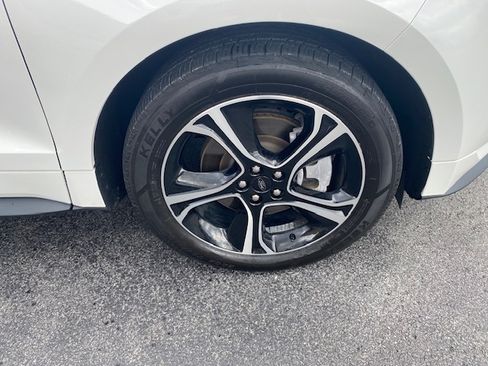 Used 2022 Ford Edge AWD ST image 7