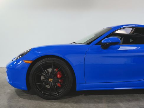 Used 2022 Porsche 718 Cayman S image 36