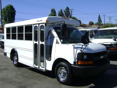 Used 2008 Chevrolet Express 3500 image 5