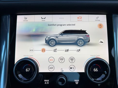 Used 2019 Land Rover Range Rover Sport SE AWD/4WD image 17