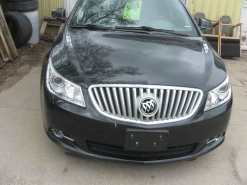 Used 2011 Buick LaCrosse CXL AWD image 2