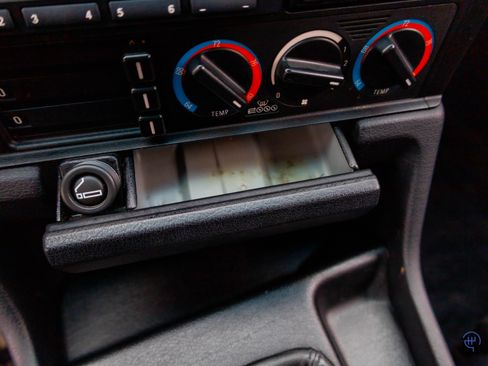 Used 1991 BMW M5 image 31