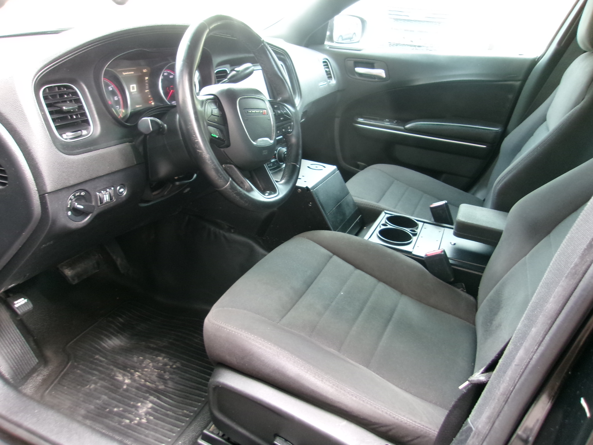Used 2019 Dodge Charger UNAVAIL RWD image 4
