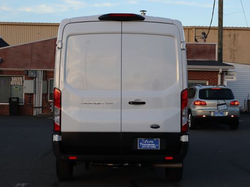 Used 2025 Ford Transit 250 image 8